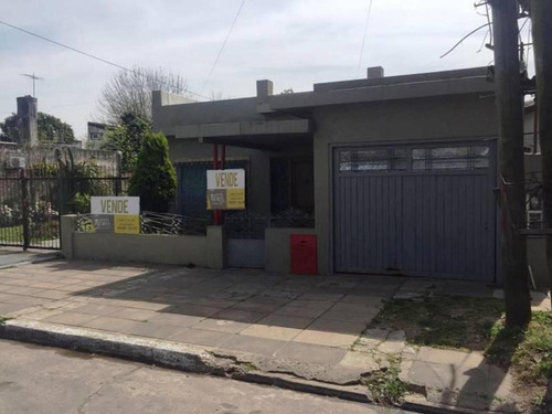 Imagen 3 de 5 de Venta Casa Tipo Americana. Aristóbulo Del Valle Nº24. Muñiz