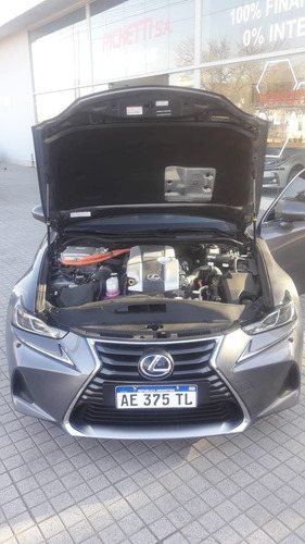 Imagen 15 de 15 de Lexus Is300h Luxury