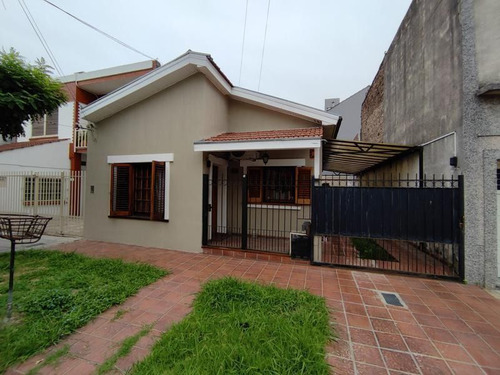 Oportunidad Venta Casa De 3 Ambientes Haedo Norte