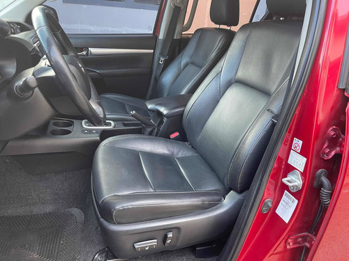 Imagen 9 de 9 de Toyota Hilux 2016 2.8 Cd Srx 177cv 4x4 At
