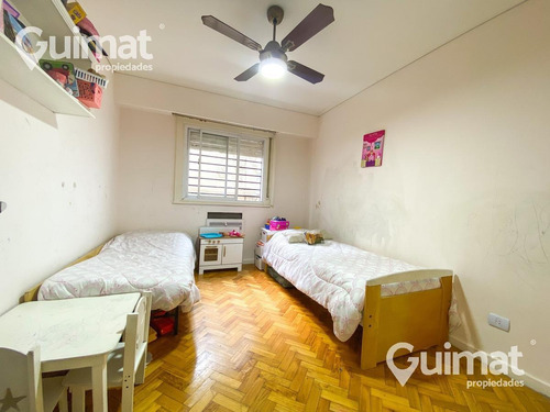 Imagen 13 de 21 de Once 4 Ambientes Baño Toilette Balcon Al Frente Cocina Y Baños Reciclados