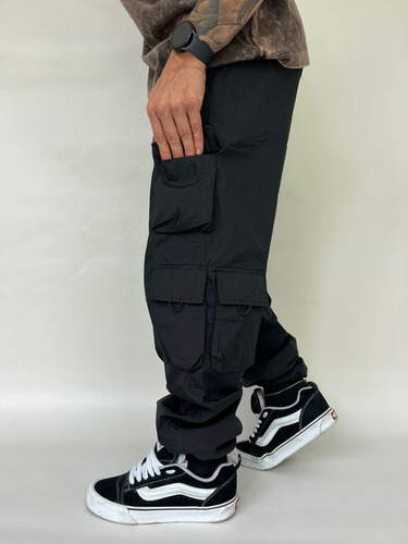 Pantalon Jogger Rompevientos Cargo