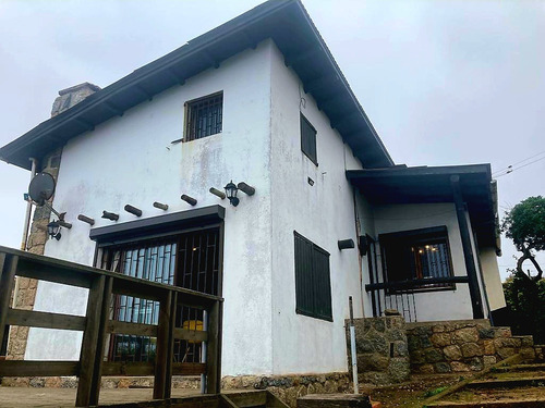 Bonita Casa Con Vista Al Mar Quisco Norte Año Corrido