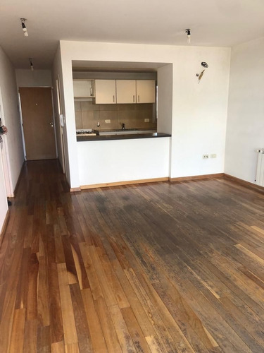 Imagen 4 de 10 de Semipiso En Venta De 2 Dormitorios , La Plata