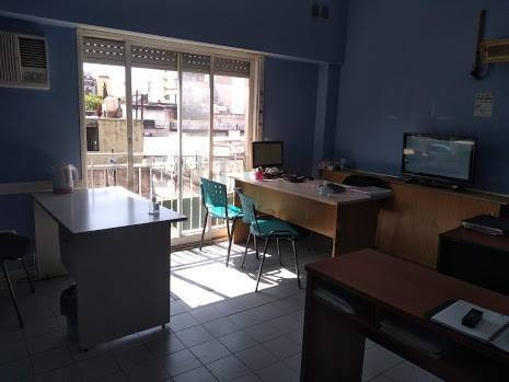 Imagen 25 de 30 de Venta Oficinas Comerciales Y/o Vivienda Carhue 28 Piso 1 Y 2 Liniers Permuta