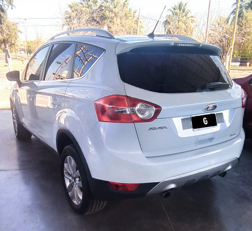 Fors Kuga 2.5t Trend 4x4