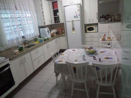 Imagem 24 de 30 de Sobrado Com 03 Dormitorios Suite No Centro De São Vicente Bem Localizado - Hm2066
