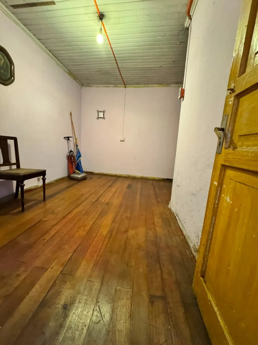 Imagen 5 de 21 de Amplia Casa Para Remodelar
