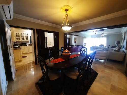 Se Renta Apartamento Amueblado 3 Habitaciones En La Av. Anacaona