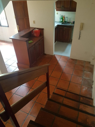 Imagen 7 de 14 de Preciosa Casa Ph, 2 Plantas, 2 Dor En Predio De 4 Unidades.