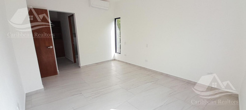 Casa En Venta En Residencial Via Cumbres