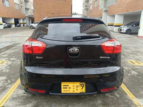 Kia Rio 1.4 Mt