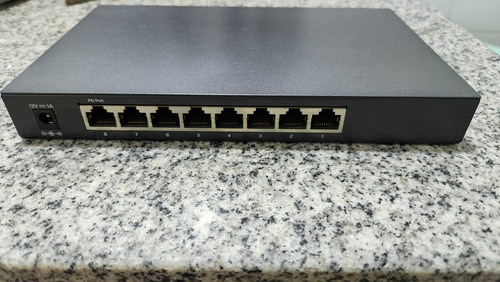 Switch Tp-link Tl-sg2008p Gigabit 8 Puertos 8.000 Mac Gr /vc (Usado)