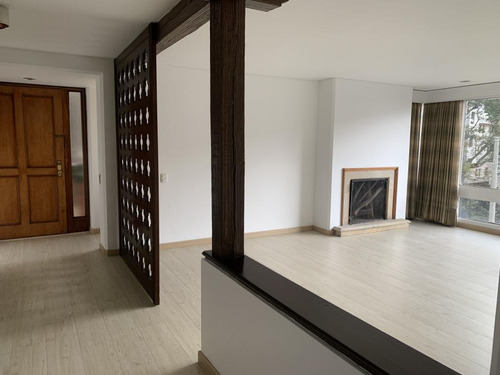 Apartamento En Venta En Bogotá Los Rosales. Cod 97218