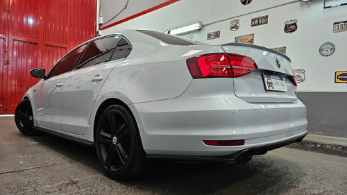 Imagen 23 de 25 de Volkswagen Vento Gli 2017 2.0 Tsi At Smart Garage