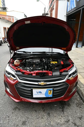 Chevrolet Onix 1.0T Premier Sedan At