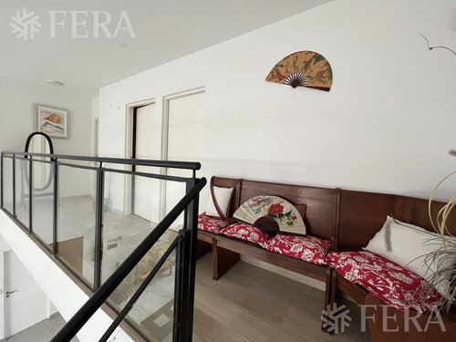 Venta Casa 6 Ambientes Con Cochera En Wilde