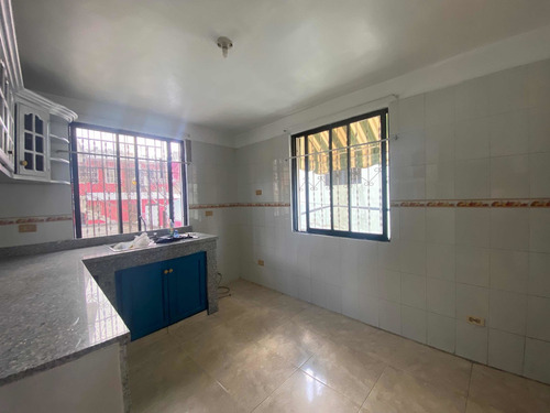 Imagen 11 de 14 de Apartamento De Tres Habitaciones Próximo A Utesa Herrera