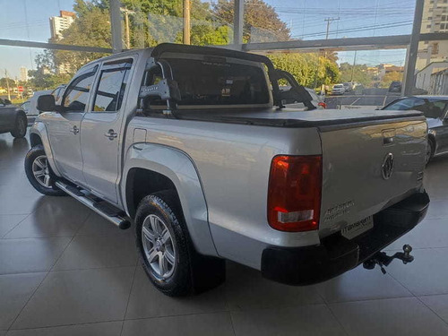 Imagem 4 de 15 de Volkswagen Amarok Trendline Cd 2.0 Tdi 4x4 Dies Aut 2015
