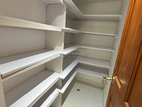Apartamento En Arriendo En Patio Bonito. Cod A776031