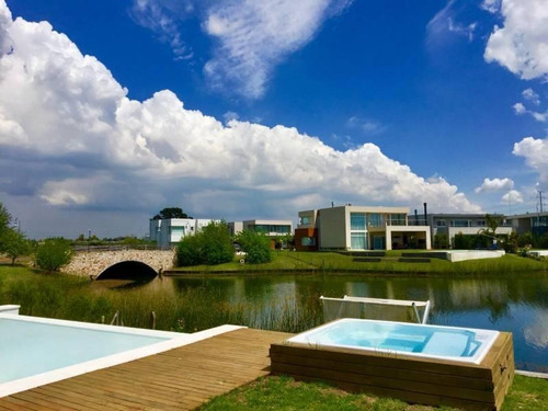 Casa Al Lago, Los Alisos, Nordelta
