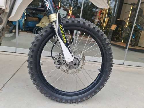 Imagen 6 de 10 de Yamaha Yz 250 F