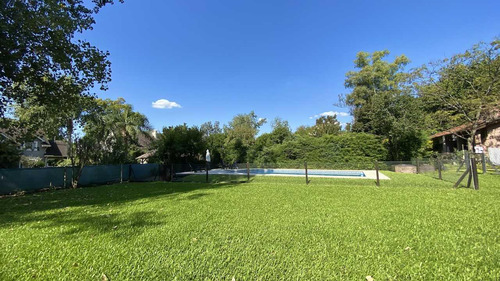 Casa En Venta En Barrio El Pato Verde Muñiz