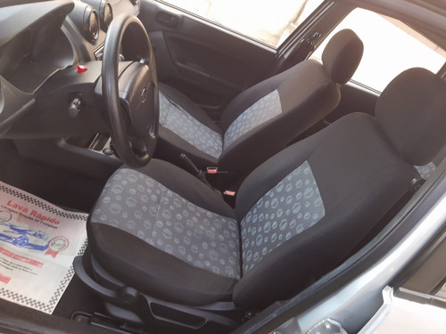 Imagem 7 de 8 de Ford Fiesta