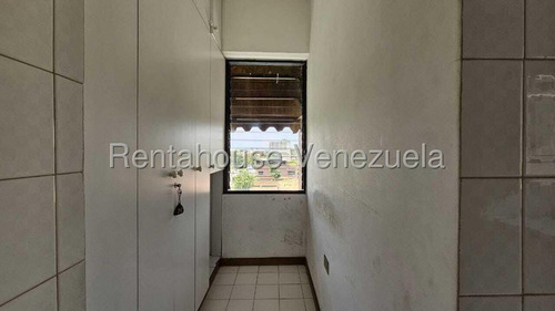 Apartamento En Venta En Los Palos Grandes. Sw Cod. 25-18106