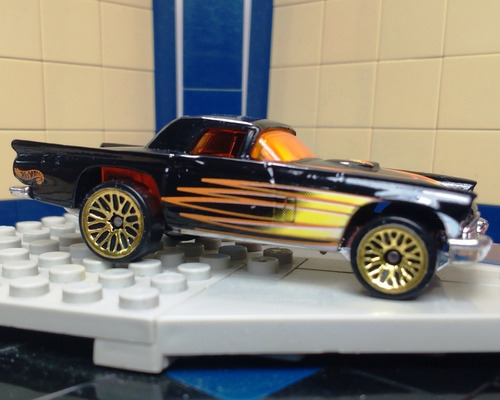 Priviet Hot Rod Ford Thunderbird '57 Hot Wheels Hw 1