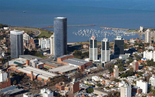 Oficina En Alquiler En Wtc Con Vista Al Puerto Del Buceo - Pocitos Nuevo