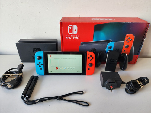 Nintendo Switch Standard 32 Gb + Caja Y Accesorios