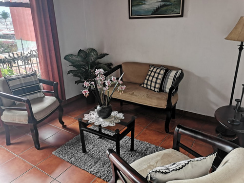 Imagen 1 de 9 de Apartamento Amueblado En Llorente, Tibás. Con Parqueo.