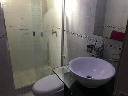 Imagen 11 de 14 de Santa Paula, Se Vende Apartamento. Cod. 21-1038