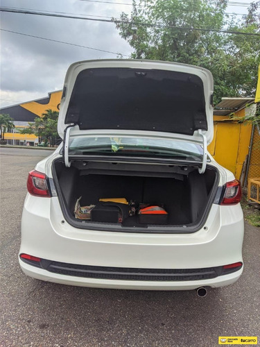 Imagen 11 de 12 de Mazda 2 1.5 Grand Touring Lx Sedan