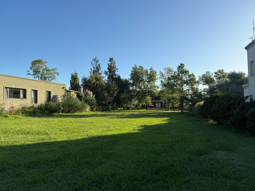 Terreno Lote En Venta En Casuarinas Del Pilar, Zelaya, Pilar