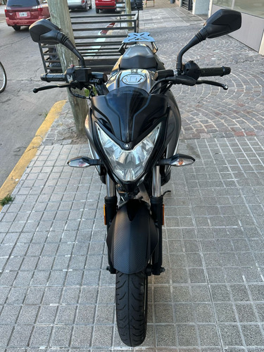 Rouser Ns 200