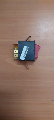 Imagen 4 de 5 de Botón De Luces De Emergencia Intermitentes Ford Cargo 12v