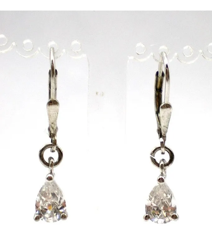 Par De Aros Colgantes Con Zafiros Blancos Talla Gota