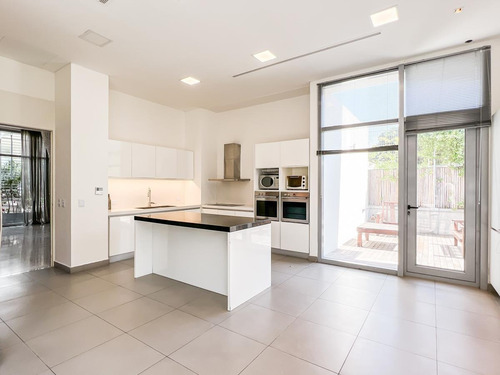 Imagen 11 de 30 de Espectacular Casa En Alquiler De 7 Ambientes En Belgrano Chico