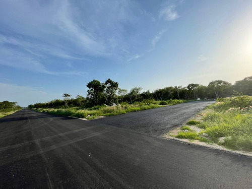 Terreno Residencial De 700 Mts En Zona De Alta Plusvalía Esquina 