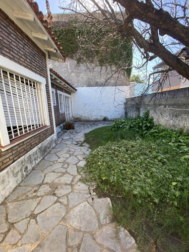 Casa Chalet En Banfield Este