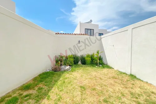 Casa En Venta Con Terreno Excedente En Un Residencial Muy Tranquilo Y Seguro En La Zona Norte De ...