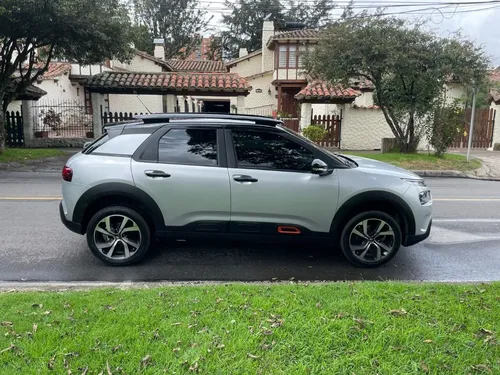 Citroën C4 Cactus 1.6 Shine Turbo Aut