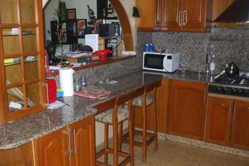 Imagen 2 de 13 de Chalet En Venta En Gregorio De Laferrere