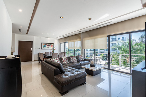 Departamento En Venta En Fraccionamiento Paraíso Country Club