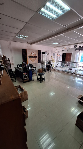 Se Alquila Galpon, Apto, Local En La Calle Boyaca Al02-1912sc-dflo