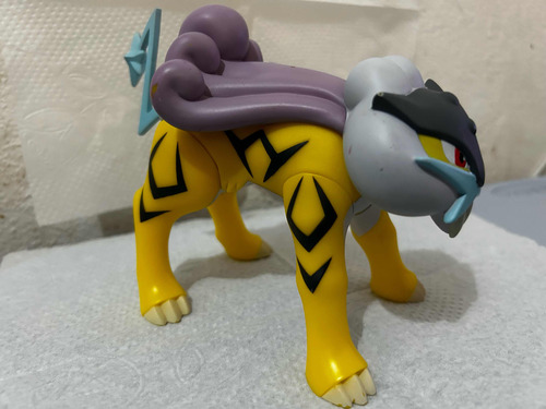 Pokemon Legendarios Sofubi Entei Suicune Raikou (Usado)