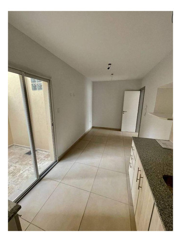 Imagen 3 de 7 de Departamento En Venta - 1 Dormitorio 1 Baño - 50mts2 - Tandil