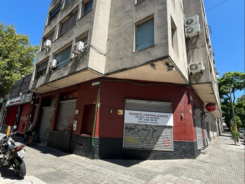 Parque Rodo Venta Local Esquina 298m2